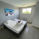 Maison Moderne Avec Piscine Chauffee Dans La Baie Du Mont St Michel 200m2 Villa Yquelon
