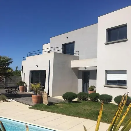 Maison Moderne Avec Piscine Chauffee Dans La Baie Du Mont St Michel 200m2 Villa *