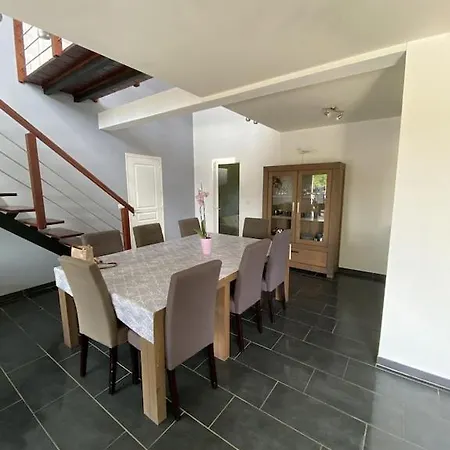 Maison Moderne Avec Piscine Chauffee Dans La Baie Du Mont St Michel 200m2 *