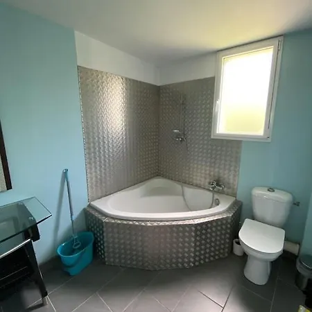 Maison Moderne Avec Piscine Chauffee Dans La Baie Du Mont St Michel 200m2 Vila Yquelon