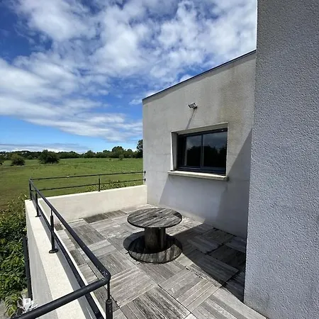 Maison Moderne Avec Piscine Chauffee Dans La Baie Du Mont St Michel 200m2