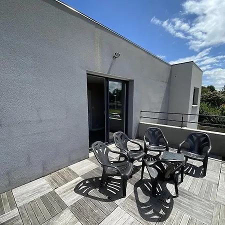 Maison Moderne Avec Piscine Chauffee Dans La Baie Du Mont St Michel 200m2